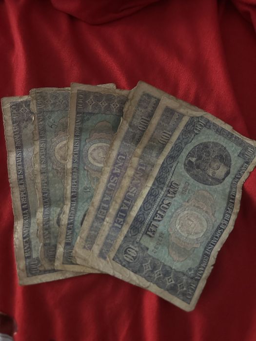 Bani vechi din anul 1966, pret buc 150