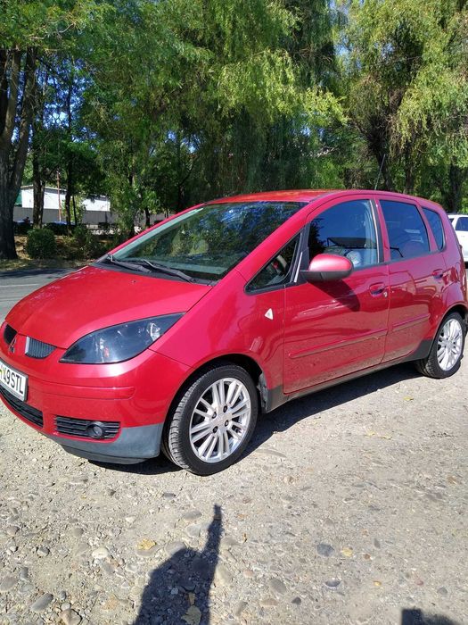 Mitsubishi Colt 2008 - full option, 115.000 km, primul proprietar