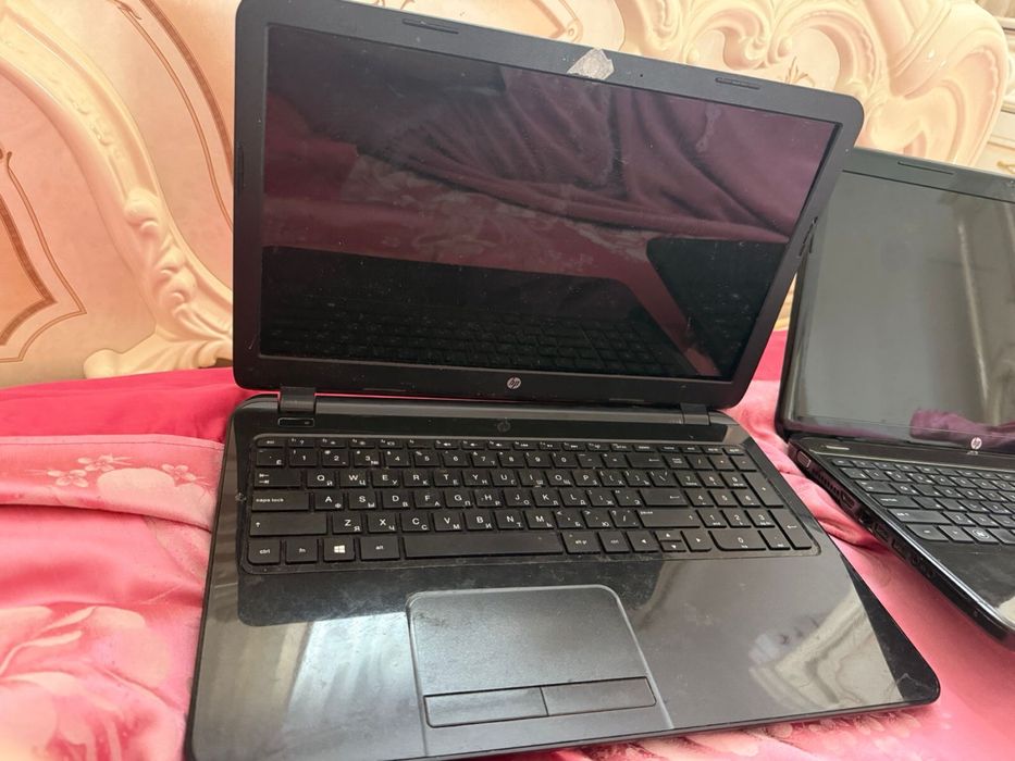 Екі ноутбук сатылады