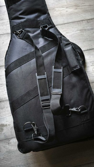 Husă chitară electrică Fender Deluxe Electric Guitar Gig Bag – Stratocaster / Telecaster - GARANTIE 1 AN !