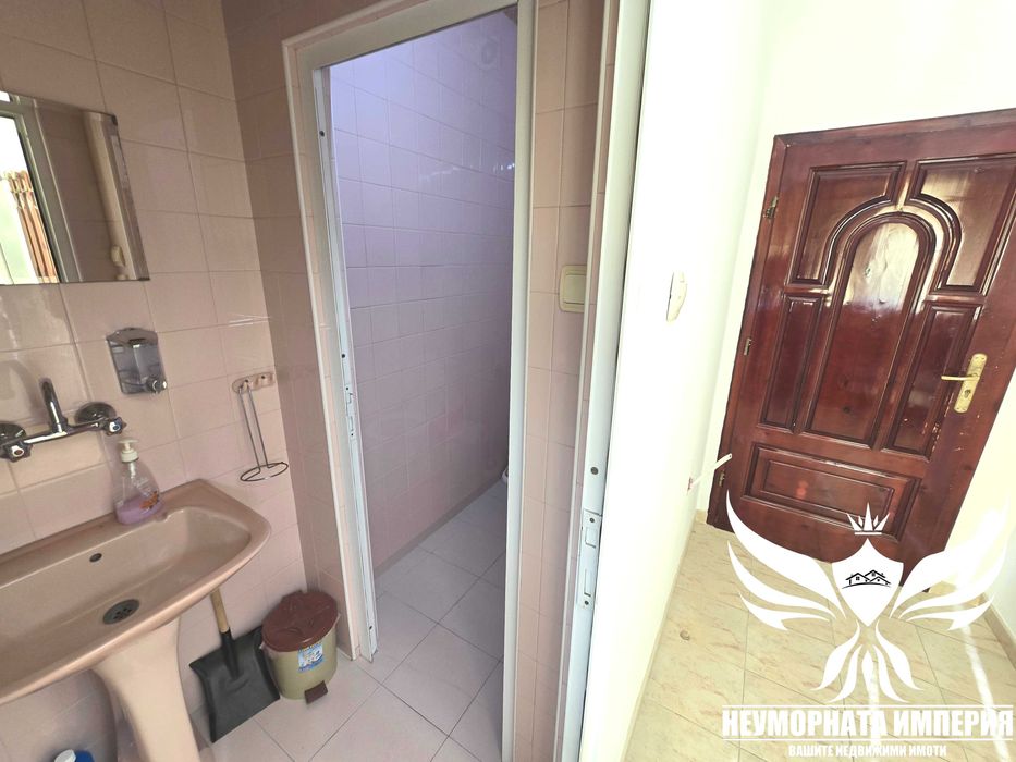 Дава се под наем Офис в Асеновград - 40 кв.м за 362 € - Снимка #12