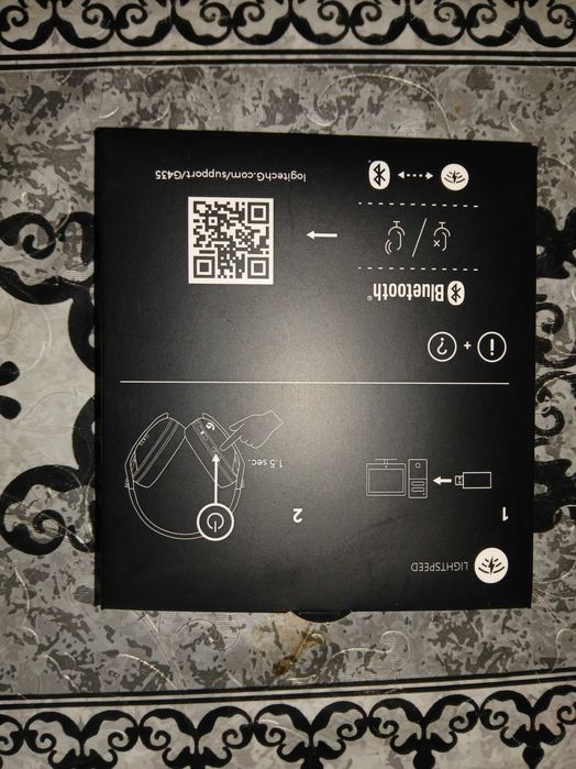 logitech g435. 111