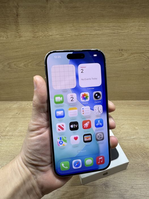 iPhone 15 PRO 256Gb Natural titanium 94% battery life