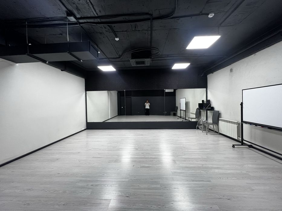 Танцевальные залы почасово