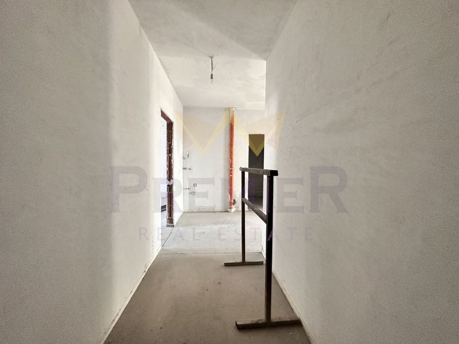 Продава се Тристаен апартамент в Пловдив, Остромила - 122 кв.м за 694 €/кв.м - Снимка #5