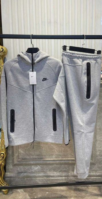 Compleuri Nike Tech Fleece Full