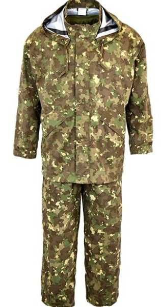 Costum intemperii (ploaie) tip camuflaj