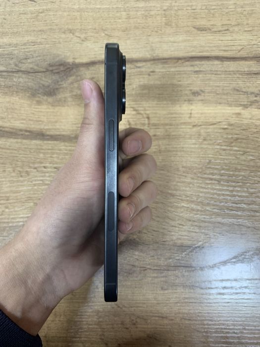 Продам айфон 15 про мах 256гб