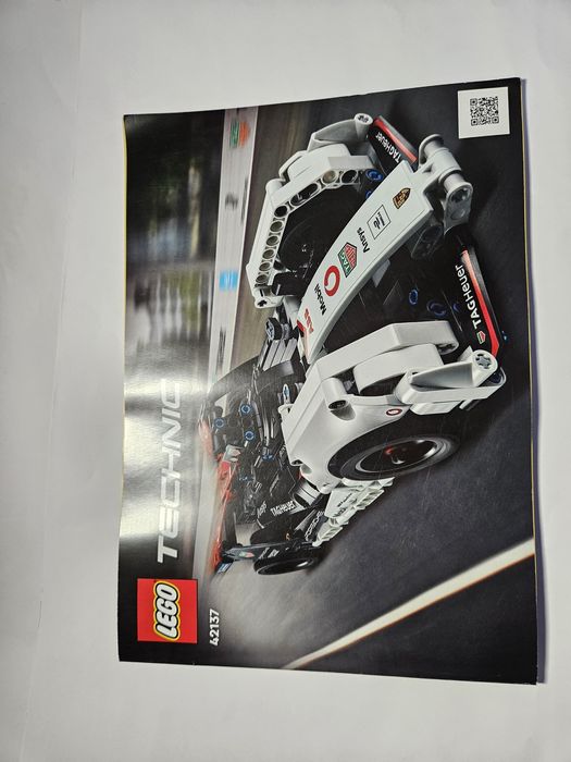 LEGO Formula E Porsche 99X Electric (42137)