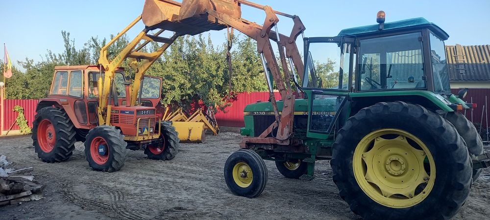 John deere cu Incarcator