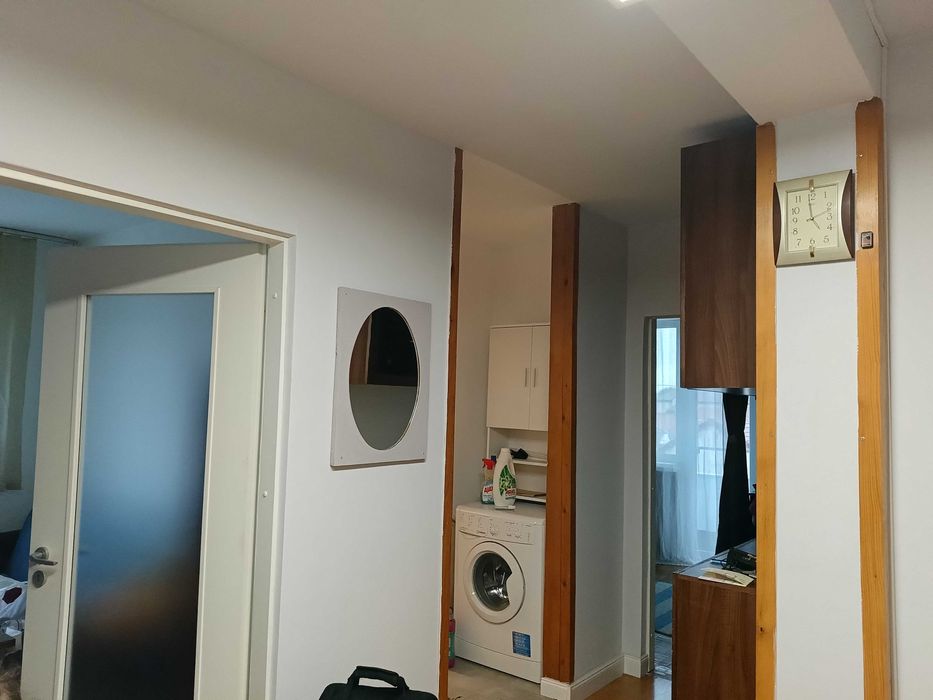 Apartament decomandat 3 camere central de închiriat