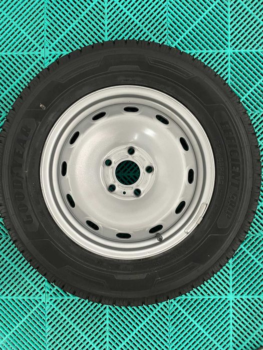 Set jante cu anvelope noi vara 215 65 r16c Renault Trafic Vivaro 2014+