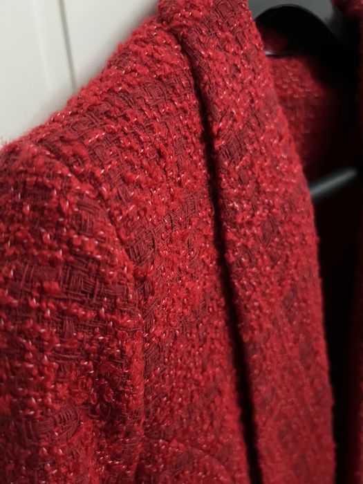 Красный твидовый пиджак