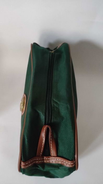 2 чантички за тоалетни принадлежности