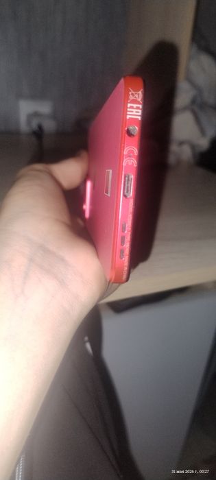 Продам телефон moto g85 5G новый