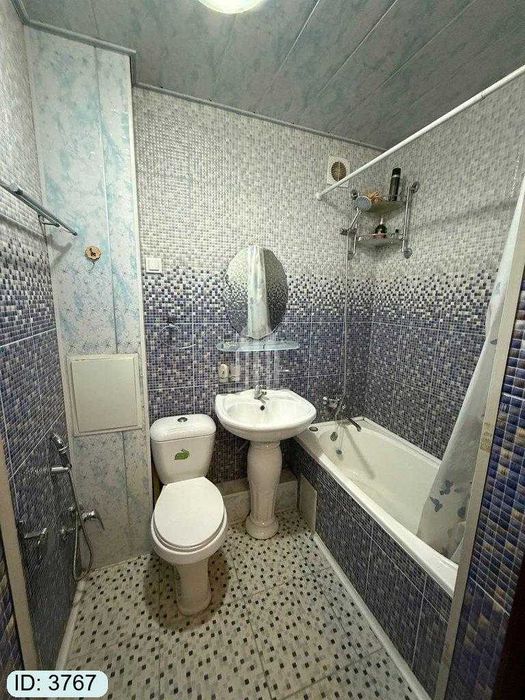 5 mikr jomiy arbita tarafda 1 xona tayyor kvartira sotiladi №3767