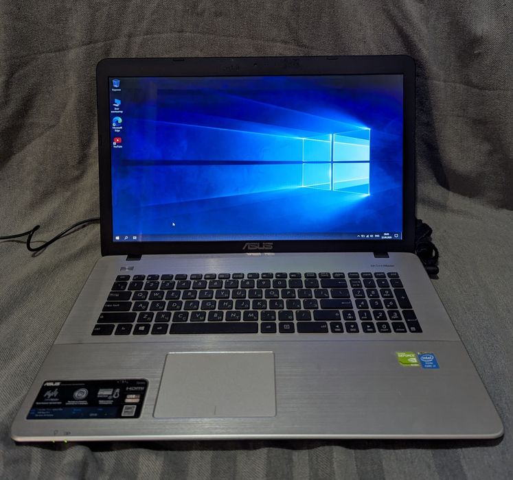 Ноутбук Asus x751L