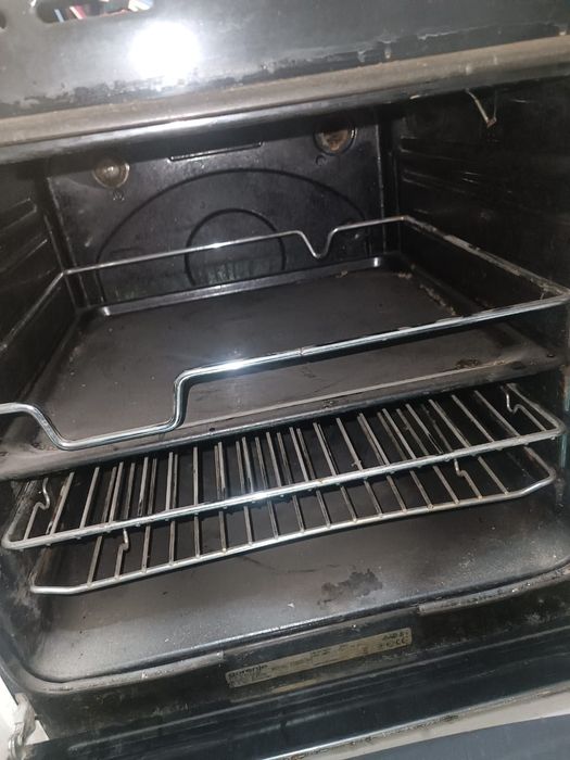 Продам электро плиту