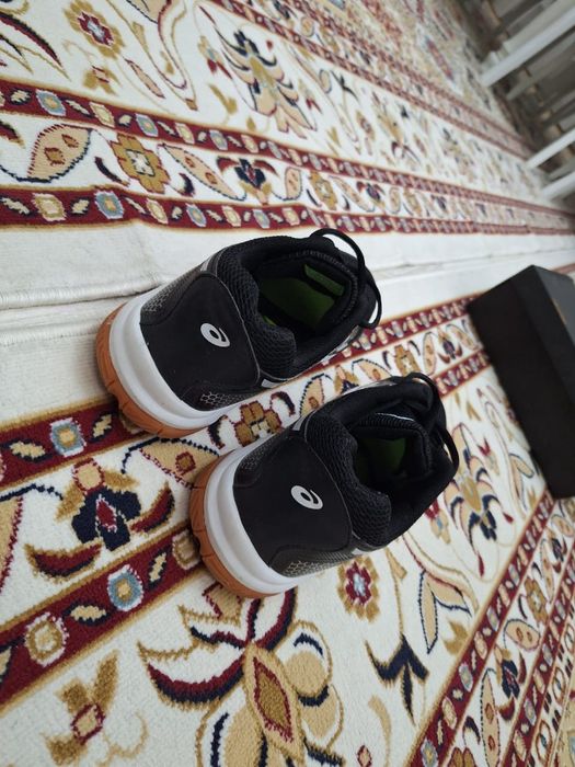 Асикс кросовка новый