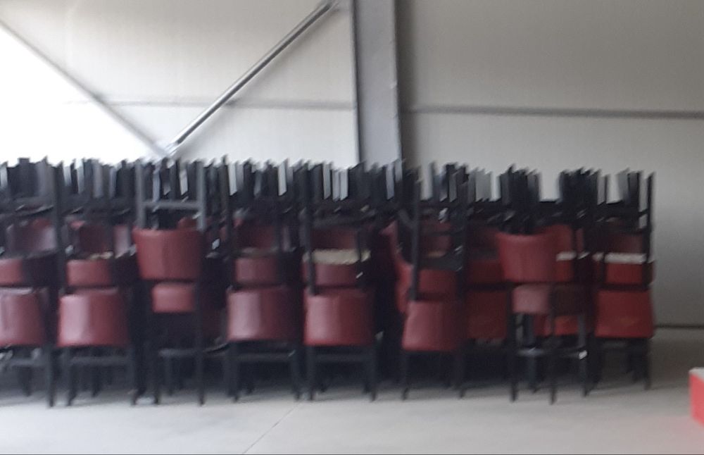 Scaune înalte pentru bar