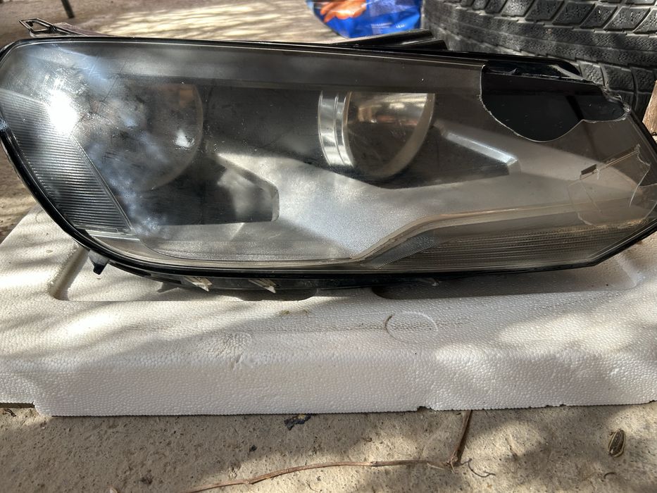 Фары передние туарег 2010