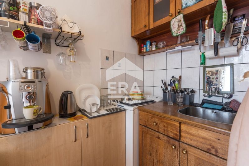 Двустаен, ексклузивен, южен апартамент за продажба, в кв. Младост, Вар