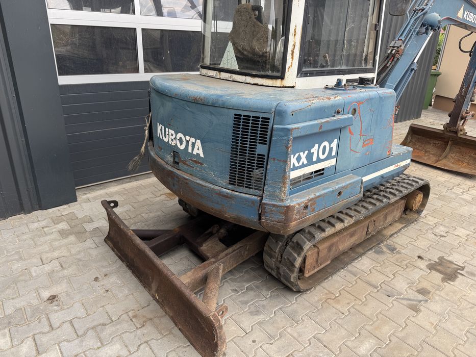MINI EXCAVATOR kubota kx101