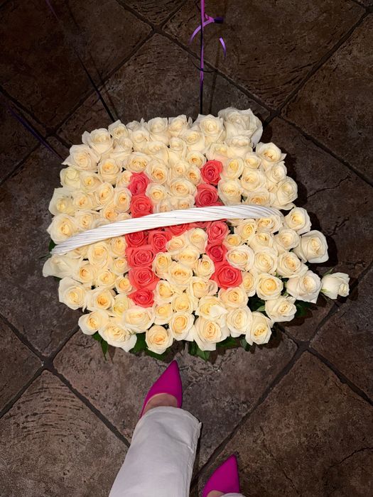 Букеты свежих роз