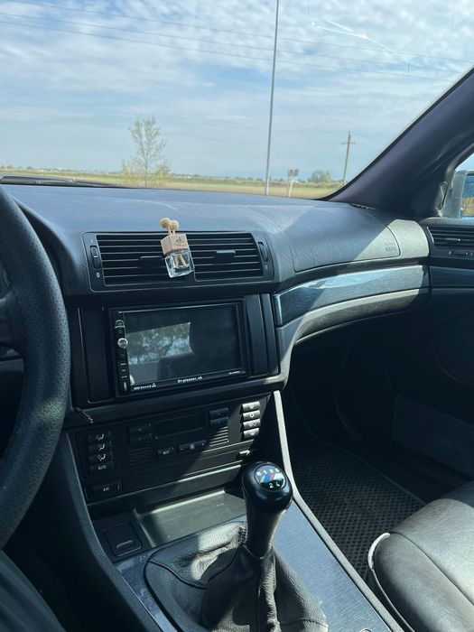 BMW 528 i 350 сил