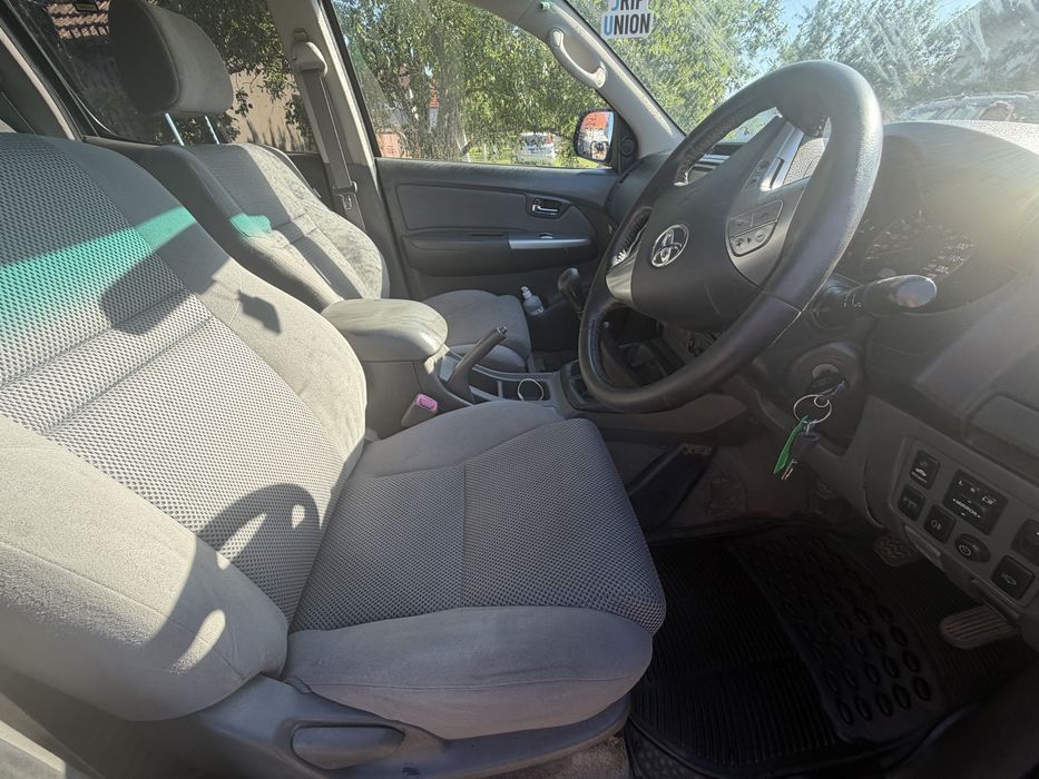 Toyota hilux 3.0 invincible