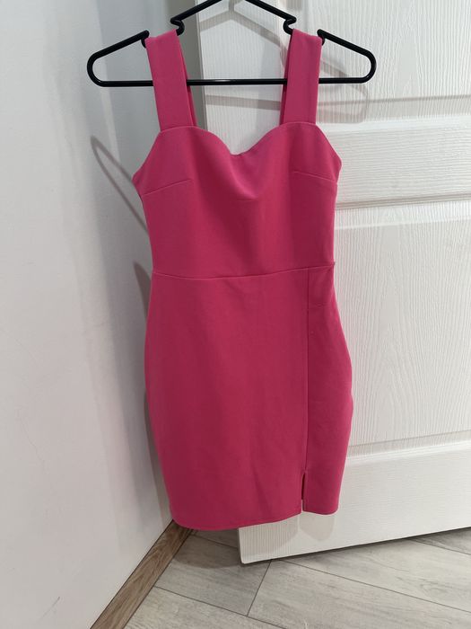 Продам мини платье по фигуре