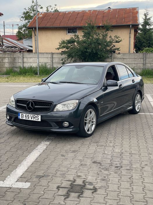 Se oferă spre vânzare / schimb Mercedes-Benz C220 pre-facelift