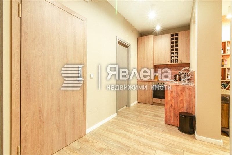 Продава се Многостаен апартамент в София, Център - 154 кв.м за 3747 €/кв.м - Снимка #11