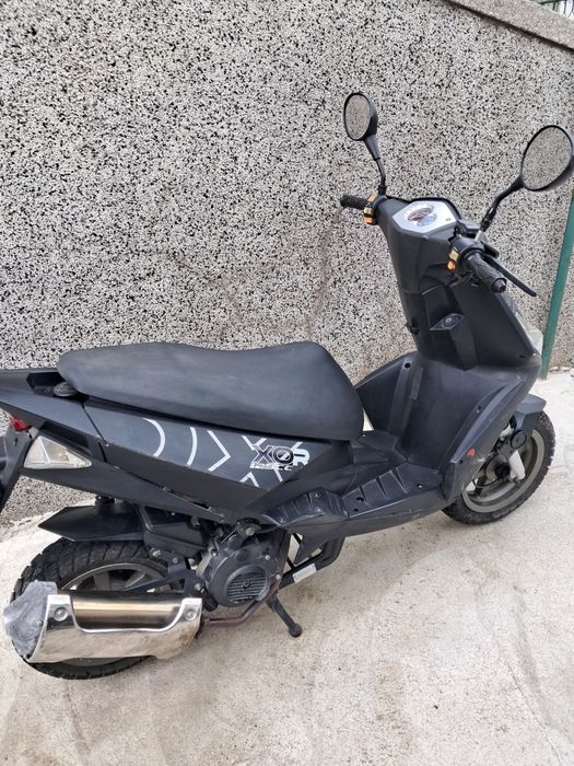 Продавам мотоциклет Generic  Xor 125 кубика