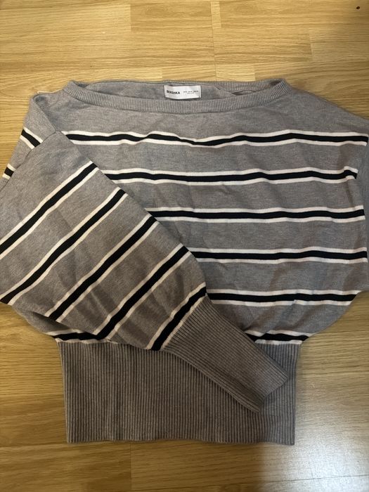серая кофта bershka