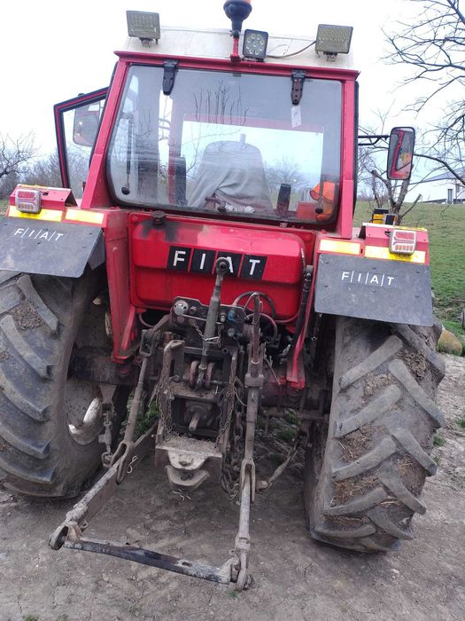 Vând tractor fiat