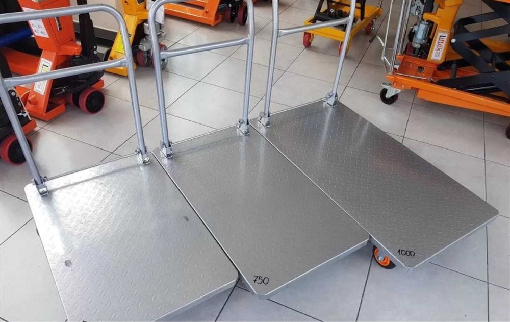 Transport / mutari marfa , mobila , pachete , PRET NEGOCIABIL