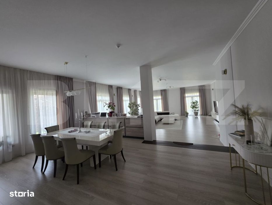 Vila de vanzare, 380 mp, zona Reghin