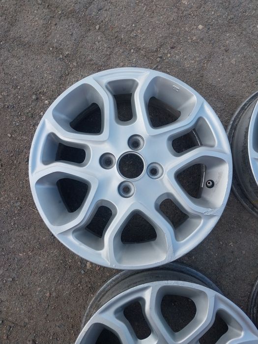 4 диска R15 оригинал. На многие авто.