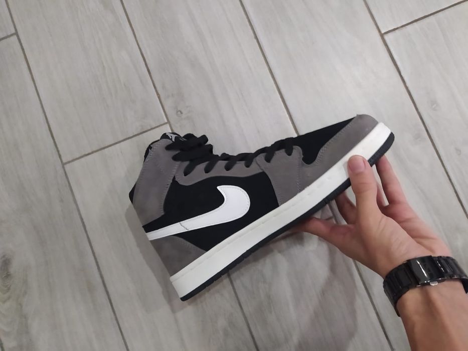 Новые зимние кроссовки Nike