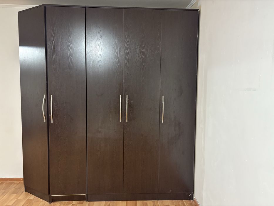 Продам шкаф большой