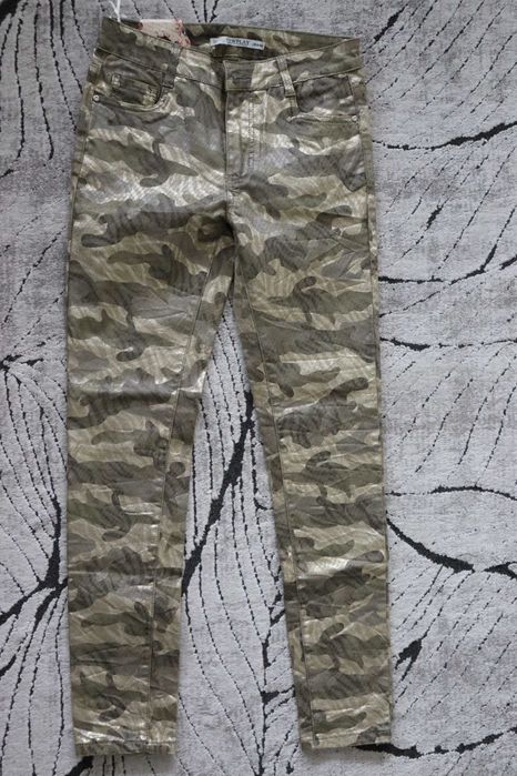 Разпродажба! Оригинални панталони и дънки