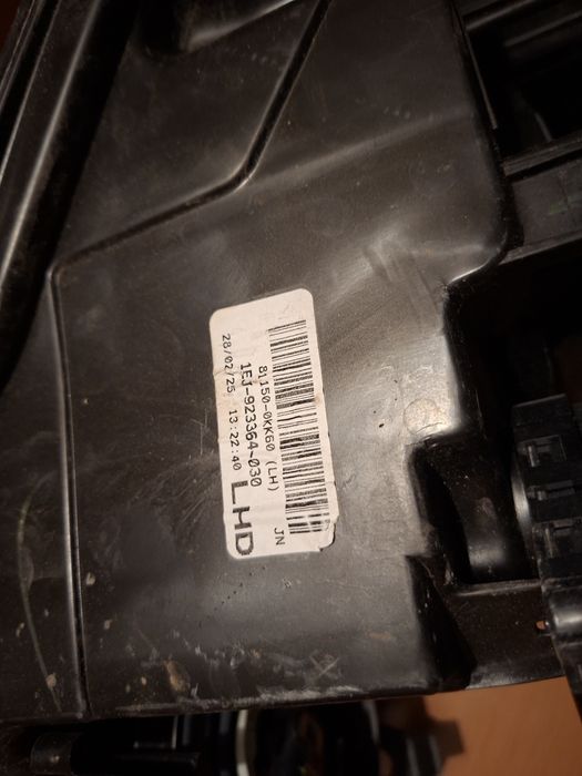 Ляв Фар Toyota Hilux 81150-0KK60 2020-2025