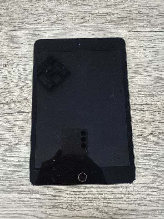 Vând Tableta  Apple iPad mini 5th generation