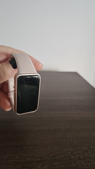 Bratara fitnes Huawei Band 8