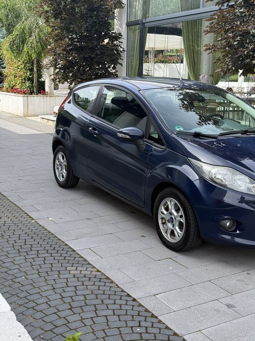 Ford fiesta coupe