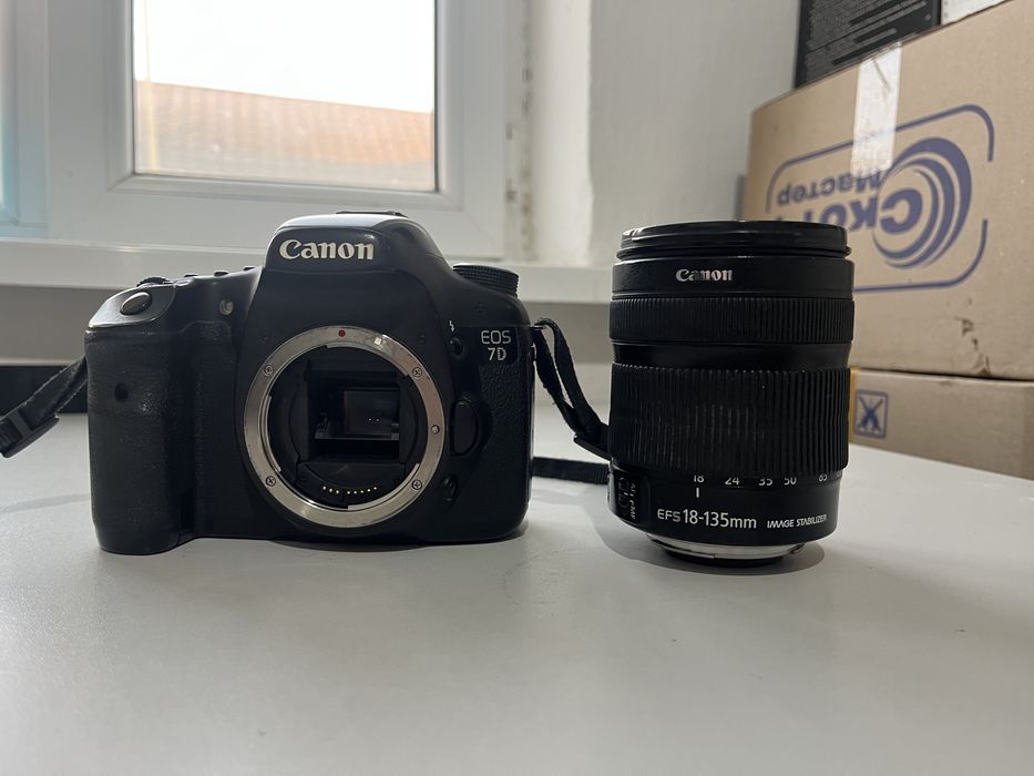 Фотоаппарат Canon 7D