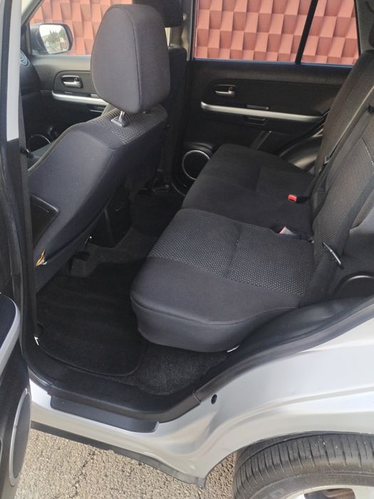 Suzuki grand vitara 1.9D 2012 euro5