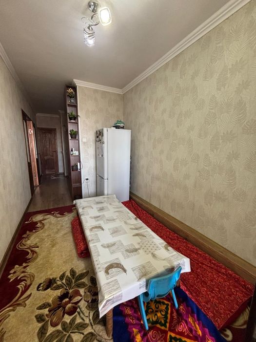 Продаётся трех комнатная квартира