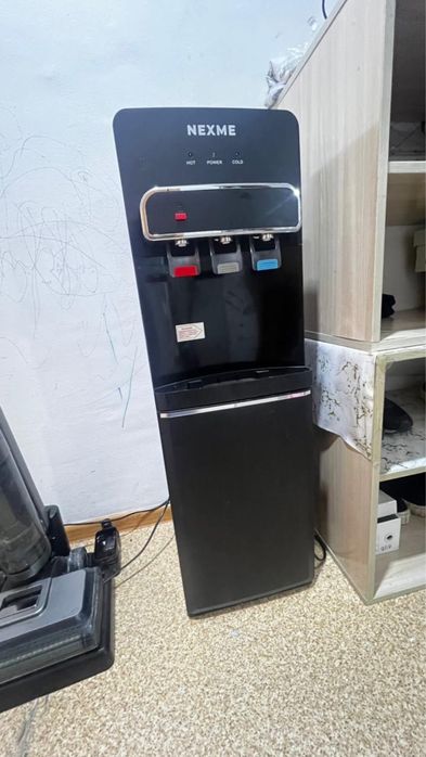 Срочно продам кулер для воды